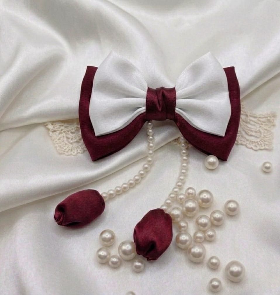Fancy pearl tulip hair bow