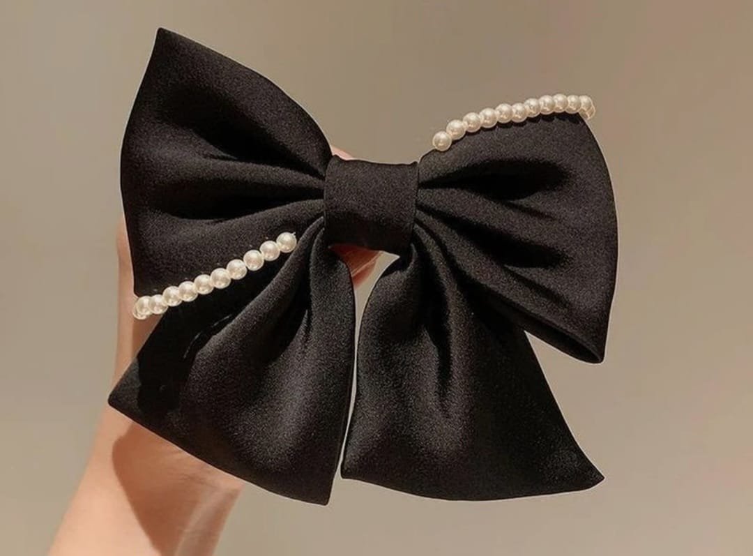 fancy hair bow with pearl